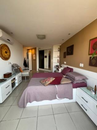 CONDOMÍNIO BEVERLY HILLS