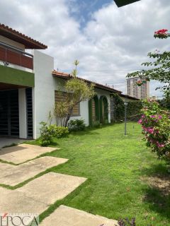 CASA NO BAIRRO NOIVOS