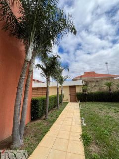 CASA DUPLEX NO BAIRRO LOURIVAL PARENTE