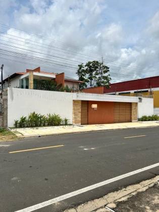 CASA DUPLEX NO BAIRRO LOURIVAL PARENTE