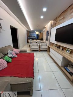 CASA PORTEIRA FECHADA NO BAIRRO TODOS OS SANTOS
