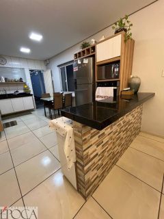 CASA PORTEIRA FECHADA NO BAIRRO TODOS OS SANTOS