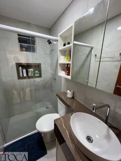 CASA PORTEIRA FECHADA NO BAIRRO TODOS OS SANTOS