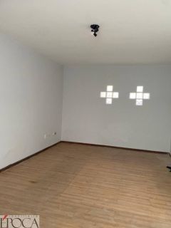 CASA COMERCIAL NO CENTRO SUL