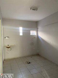CASA COMERCIAL NO CENTRO SUL