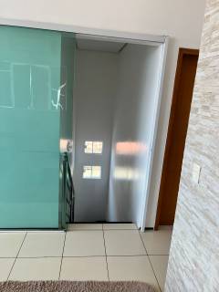 CASA NO BAIRRO VALE QUEM TEM