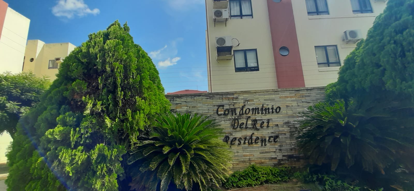 CONDOMÍNIO DEL REY RESIDENCE