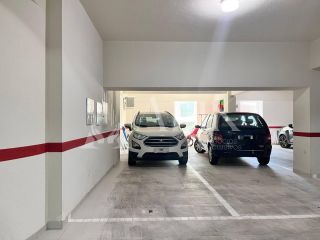 Excelente Apartamento Meia Praia 350 m do mar 3 quartos sendo 2 suítes e 2 vagas de garagem
