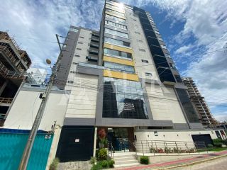Excelente apartamento 3 quartos sendo 1 suíte com 2 vagas de lazer  a 100 m do mar no Perequê