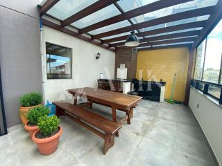 Excelente apartamento 3 quartos sendo 1 suíte com 2 vagas de lazer  a 100 m do mar no Perequê