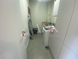 Excelente apartamento 3 quartos sendo 1 suíte com 2 vagas de lazer  a 100 m do mar no Perequê