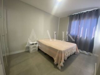 Excelente apartamento 3 quartos sendo 1 suíte com 2 vagas de lazer  a 100 m do mar no Perequê