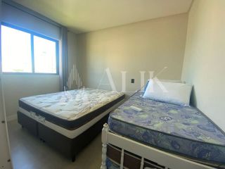 Excelente apartamento 3 quartos sendo 1 suíte com 2 vagas de lazer  a 100 m do mar no Perequê