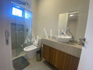 Excelente apartamento 3 quartos sendo 1 suíte com 2 vagas de lazer  a 100 m do mar no Perequê