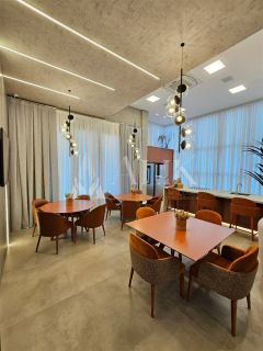 Excelente apartamento na  Meia Praia 3 suítes e 2 vagas ampla área de lazer