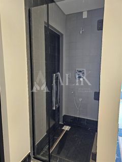 Excelente apartamento na  Meia Praia 3 suítes e 2 vagas ampla área de lazer