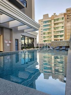 Excelente apartamento na  Meia Praia 3 suítes e 2 vagas ampla área de lazer