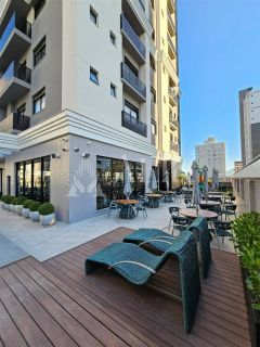 Excelente apartamento na  Meia Praia 3 suítes e 2 vagas ampla área de lazer