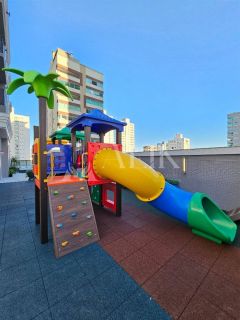 Excelente apartamento na  Meia Praia 3 suítes e 2 vagas ampla área de lazer