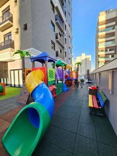 Excelente apartamento na  Meia Praia 3 suítes e 2 vagas ampla área de lazer