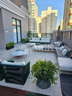 Excelente apartamento na  Meia Praia 3 suítes e 2 vagas ampla área de lazer