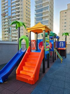Excelente apartamento na  Meia Praia 3 suítes e 2 vagas ampla área de lazer