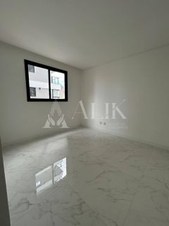 Excelente Apartamento na Meia Praia 3 suítes  2 vagas e lazer completo de R$ 1.490.000,00 por R$ 1.200.000,00