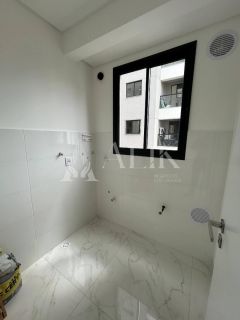 Excelente Apartamento na Meia Praia 3 suítes  2 vagas e lazer completo de R$ 1.490.000,00 por R$ 1.200.000,00