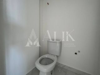 Excelente Apartamento na Meia Praia 3 suítes  2 vagas e lazer completo de R$ 1.490.000,00 por R$ 1.200.000,00