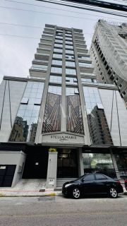 Excelente Apartamento na Meia Praia 3 suítes  2 vagas e lazer completo de R$ 1.490.000,00 por R$ 1.200.000,00