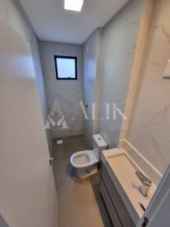 Elegância e Conforto no Laguna Residencial – 3 Suítes, Piscina Térmica e Rooftop Privativo