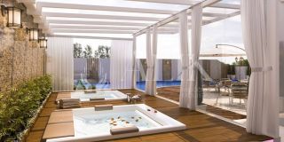 Apartamento na Meia Praia 3 suítes e 2 vagas ampla área de Lazer ( DE R$ 1.550.000,00 POR R$ 1.299.000,00 Á VISTA )