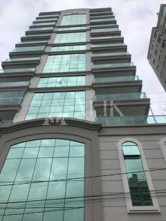 Apartamento na Meia Praia 3 suítes e 2 vagas ampla área de Lazer ( DE R$ 1.550.000,00 POR R$ 1.299.000,00 Á VISTA )