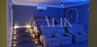 Apartamento na Meia Praia 3 suítes e 2 vagas ampla área de Lazer ( DE R$ 1.550.000,00 POR R$ 1.299.000,00 Á VISTA )