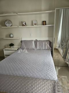 Excelente Apartamento finamente mobiliado 2 suítes e 2 vagas na Meia Praia