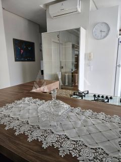 Excelente Apartamento finamente mobiliado 2 suítes e 2 vagas na Meia Praia