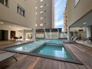 Excelente Apartamento 3 suítes e 2 vagas na Meia Praia Lazer completo ( 200 m do Mar)