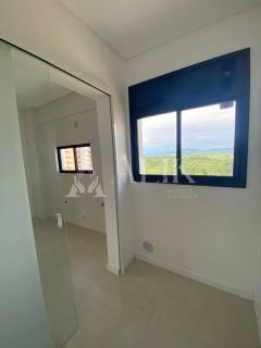 Oportunidade Meia Praia 3 suítes e 2 vagas área de lazer completa de R$ 1.500.000,00 por R$ 949.000,00 á vista