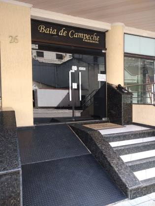 APARTAMENTO MOBILIADO À 150 METROS DA PRAIA EM MEIA PRAIA SC.