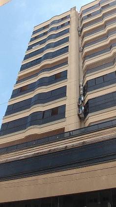 APARTAMENTO MOBILIADO À 150 METROS DA PRAIA EM MEIA PRAIA SC.