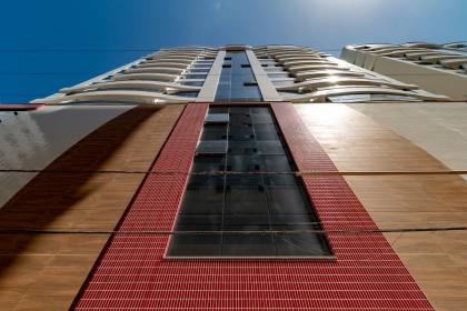 Excelente Apartamento mobiliado  3 Suítes com lazer completo   100 m mar (proximo ao píer)