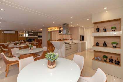 Excelente Apartamento mobiliado  3 Suítes com lazer completo   100 m mar (proximo ao píer)