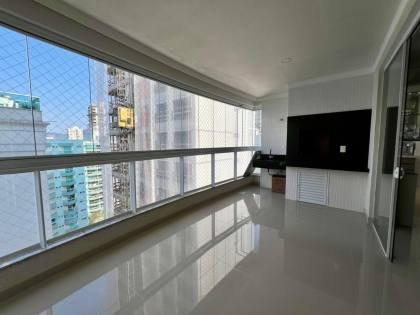 Excelente Apartamento mobiliado  3 Suítes com lazer completo   100 m mar (proximo ao píer)