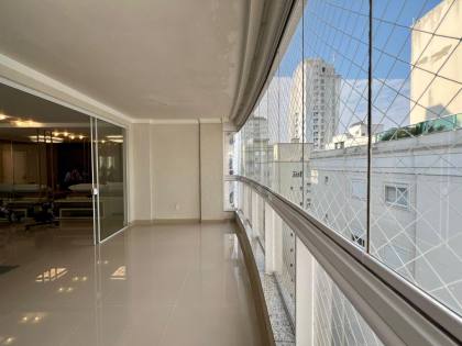 Excelente Apartamento mobiliado  3 Suítes com lazer completo   100 m mar (proximo ao píer)