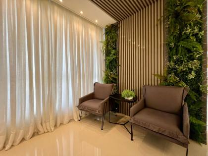 Excelente Apartamento mobiliado  3 Suítes com lazer completo   100 m mar (proximo ao píer)