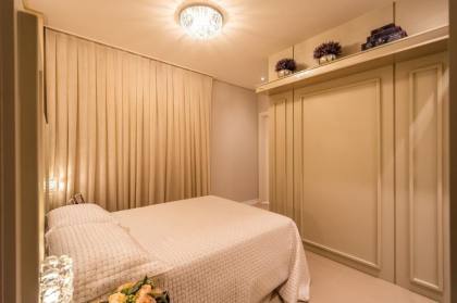 Excelente Apartamento mobiliado  3 Suítes com lazer completo   100 m mar (proximo ao píer)