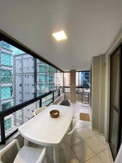 Excelente apartamento mobiliado a 250 m do mar Meia Praia
