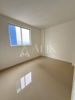 Excelente Apartamento Quadra Mar Meia Praia 3 suítes e 3 vagas lazer completo Próx ao Píer