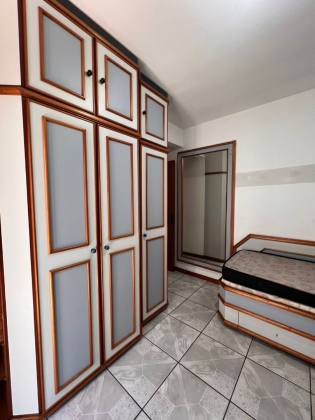Apartamento FRENTE MAR com 3 quartos 1 suítes no bairro MEIA PRAIA em Itapema