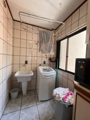 Apartamento FRENTE MAR com 3 quartos 1 suítes no bairro MEIA PRAIA em Itapema